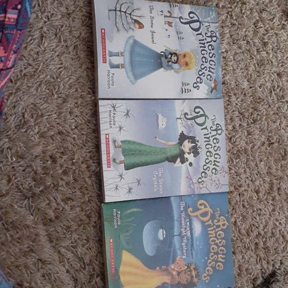 Books - Picture 1 of 7